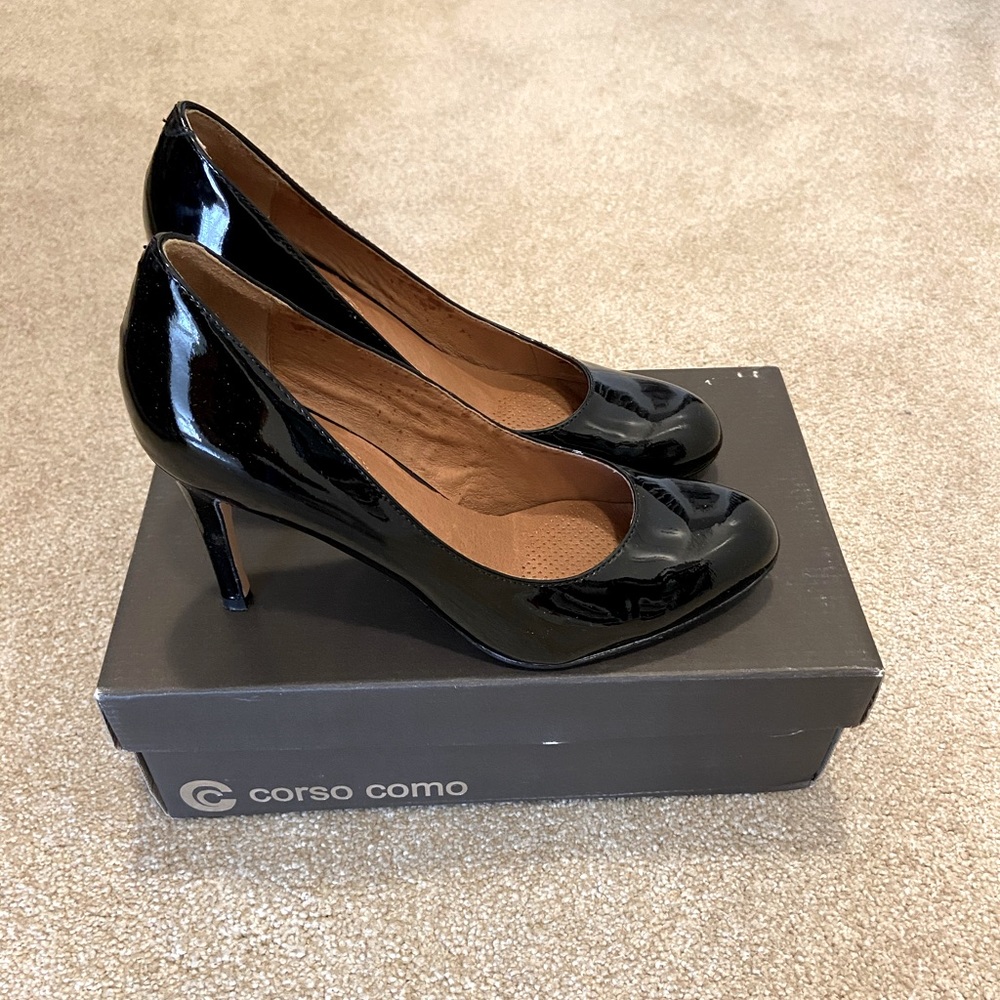 Women's Corso Como Del Black Patent Leather Pumps.